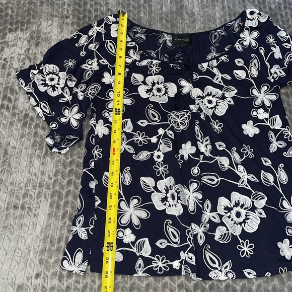 Anthropologie Liv Los Angeles Short sleeve embroidered shirt.  Size small. - Picture 4 of 12